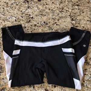 Lululemon Pace Rival Crop 22” Size 4